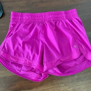 Athleta Mesh Racer Run Short 4"